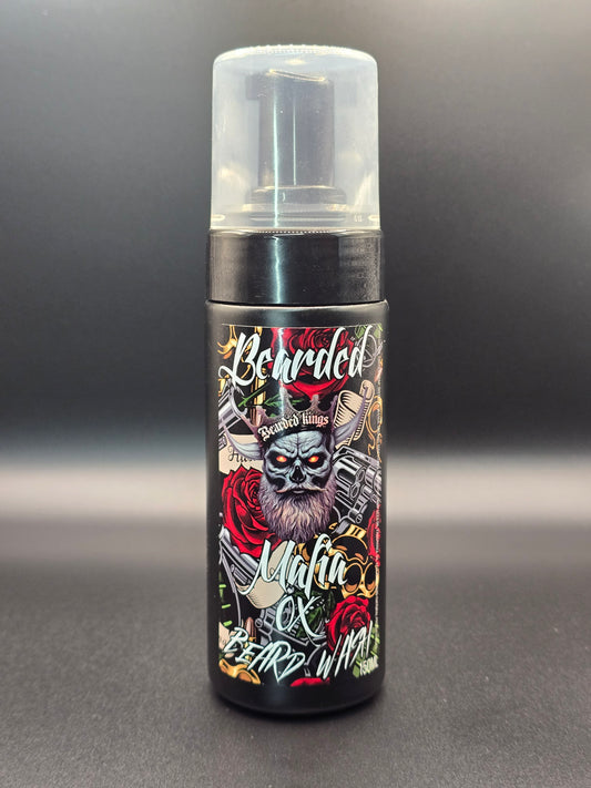Organic beard shampoo with earthy masculine scent