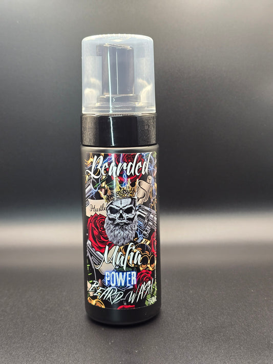 Organic beard shampoo with bold masculine scent